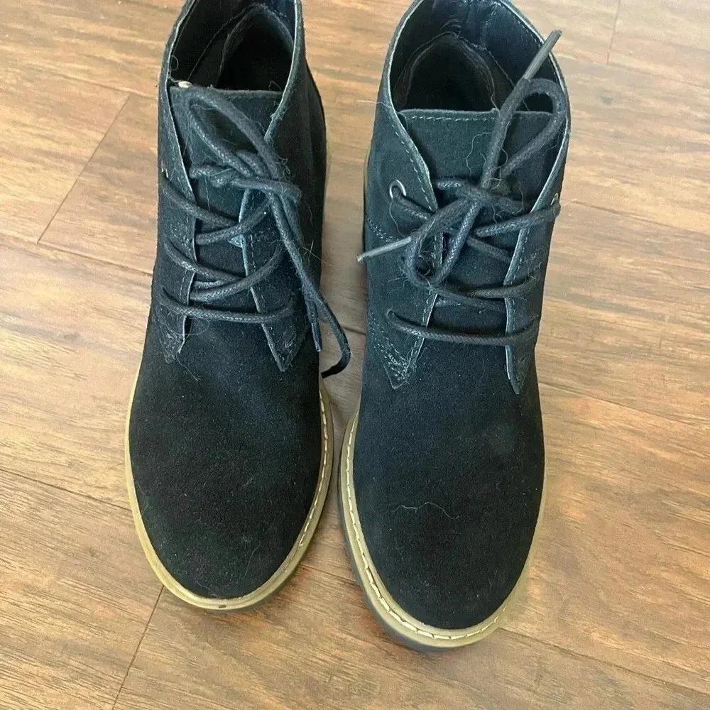 Black Suede Boots-White Mountain- NWOT size 6.5